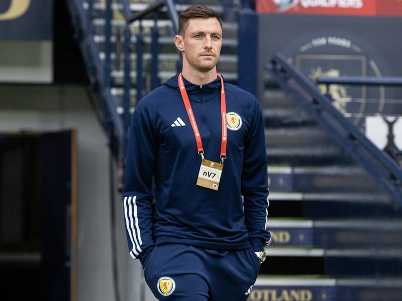 Played steadily for Blackburn Rovers before joining Wrexham.