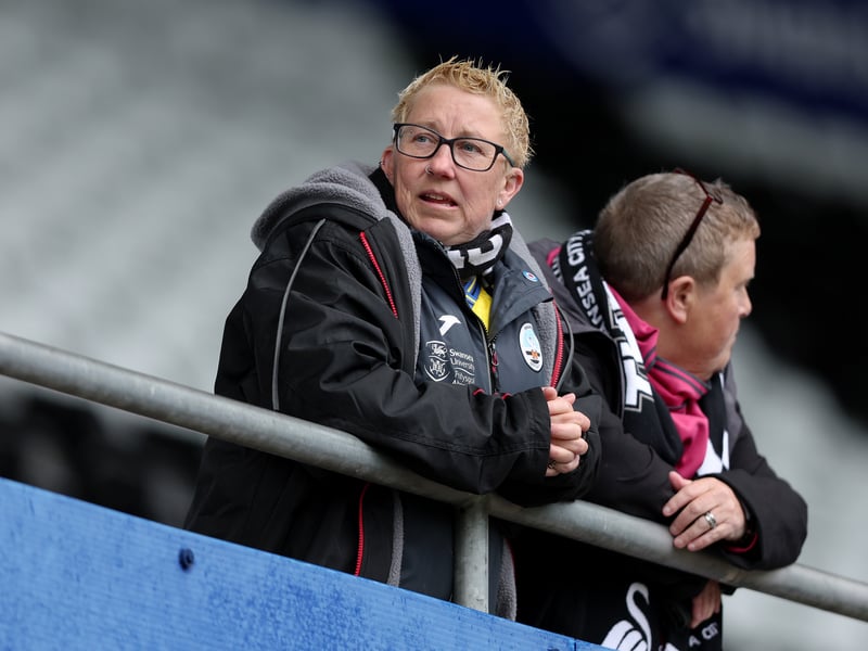 Average attendance at Swansea.com Stadium: 15,478