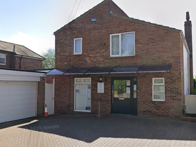 There were 237 survey forms sent out to patients at Dr Mitchell in North Ferriby, and the response rate was 46%. 85% of patients said the reception team was ‘very helpful’, while 15% said they found the team ‘fairly helpful’.
