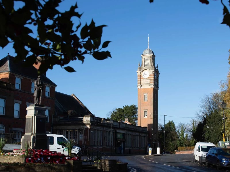 Commute: Very close to Birmingham (20-25 mins in many cases). 
Typical house price: Elevated – premium suburb.
Vibe: Top‐tier suburban living with great schools and green space.
Best for: Families seeking near city, high quality.
Considerations: Premium cost; less rural/village feel.