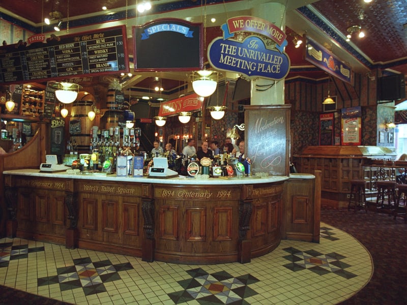 Yates's Wine Lodge