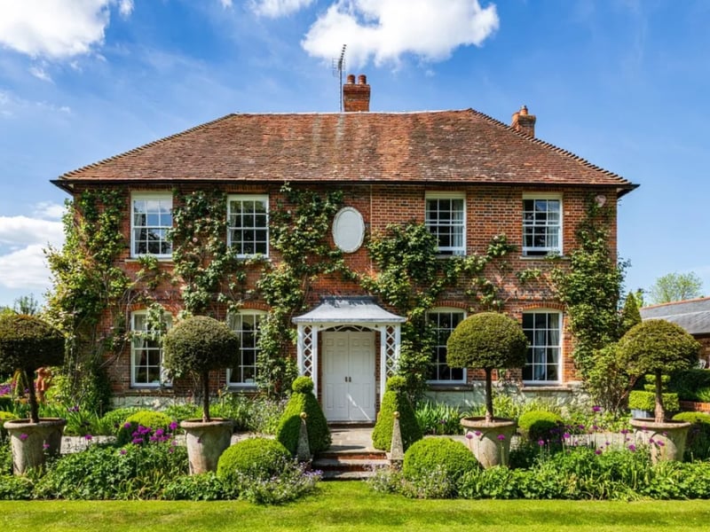 Take a look inside Alan Titchmarsh's £3.95m home, which has gone on the market with Savills.