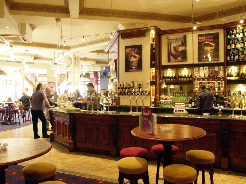 Renovation works at Yates's Wine Lodge