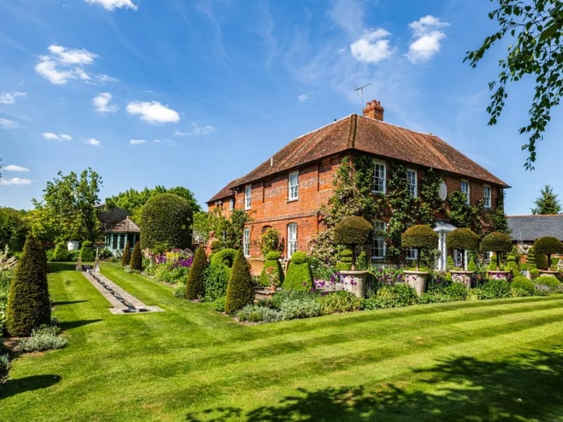 This five bedroom home comes with three bathrooms and three reception rooms. 
