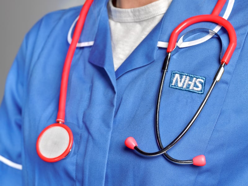For the 2024 intake, 97,000 students from the UK submitted applications to study medicine and dentistry related degrees. However, only 25,210 of them received an offer to study the course. 