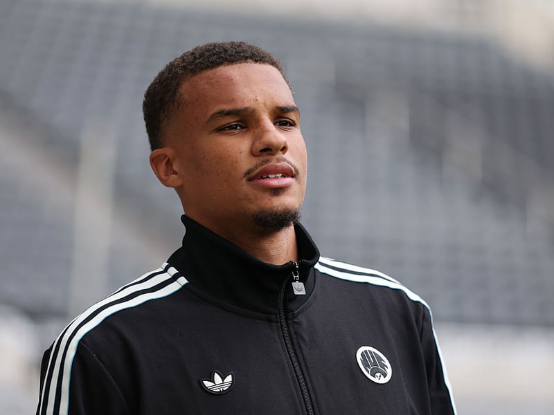 Looked the part on his full Premier League debut. A confident defender with the ability to venture forward, though did get a bit clumsy in the remaining quarter of an hour.