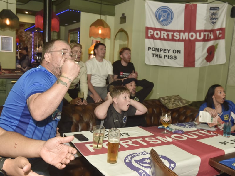 Portsmouth FC fans watching the South-Coast Derby match between Southampton FC v Portsmouth FC at The Kings Pub in Albert Road, Southsea, on Sunday, September 14, 2025. 

Picture: Sarah Standing (140925-9305)