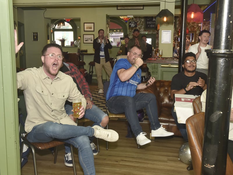 Portsmouth FC fans watching the South-Coast Derby match between Southampton FC v Portsmouth FC at The Kings Pub in Albert Road, Southsea, on Sunday, September 14, 2025. 

Picture: Sarah Standing (140925-9331)