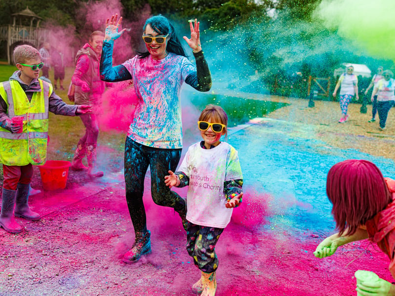 QA colour dash event at Staunton Country Park
Picture:Marcin Jedrysiak