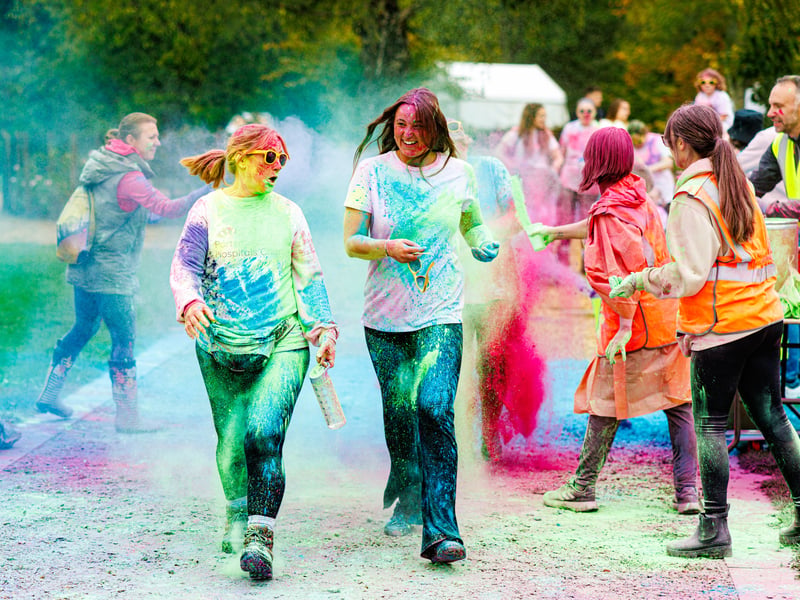 QA colour dash event at Staunton Country Park
Picture:Marcin Jedrysiak