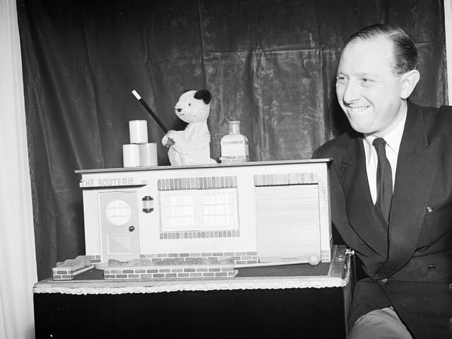 Sooty the glove puppet with Harry Corbett on Edinburgh in 1955.