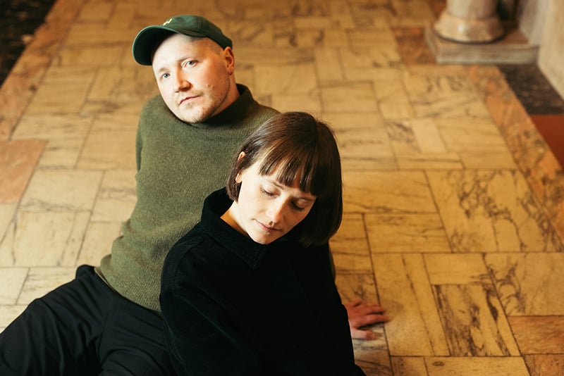 Scottish indie duo Cloth create atmospheric and dreamy soundscapes with their minimalist approach. Their delicate and captivating live performance is a testament to their unique musical vision. 📍 King Tut's Wah Wah Hut, 272a St Vincent St, Glasgow, G2 5RL