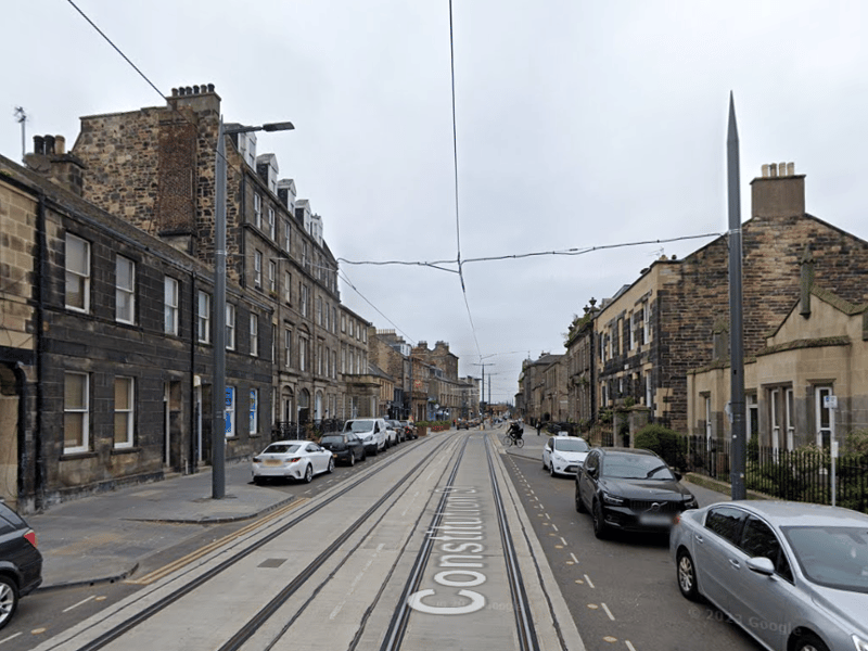 Leith and Bonnington are also popular areas for people who decide to move to Edinburgh. Coming under the EH6 postcode, the average house price is £272,156 while monthly rent is usually around £1,620. Leith has been dubbed one of the "quirkiest" and most "history-rich" parts of Edinburgh. The area is home to many pubs and seafood restaurants.