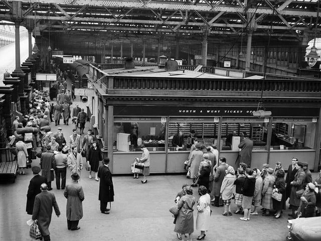 A quiet Waverley Station, in Edinburgh, during an unusually cold Easter week in 1960.
