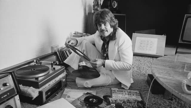 Many a lazy Sunday afternoon in the 70s and was spent beside the record player listening to the latest vinyl releases, often with friends, before cassettes took over in the mid-80s