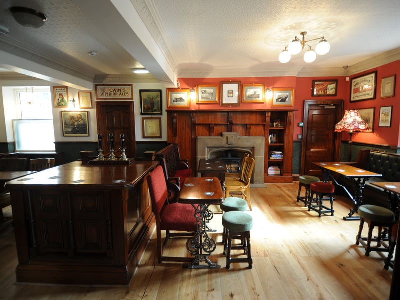 Kirkstall Bridge Inn is a pub tucked away next by a river, making for excellent views. It has a rustic interior and a welcoming vibe. The pub serves up a wide range of drinks and comfort food. 