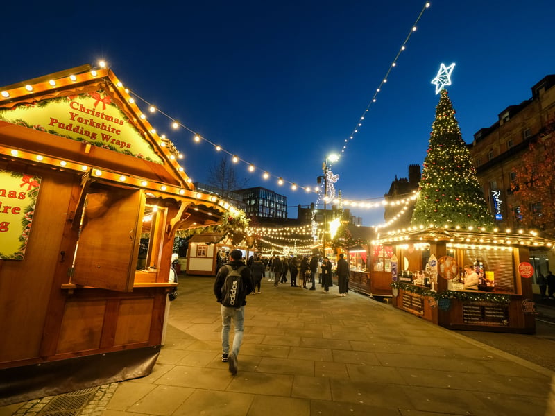 Get into the festive spirit at the Sheffield Christmas Market. Spanning across the city centre, with stalls on Fargate, Pinstone Street, and The Moor, you'll find everything from unique gifts and handcrafted goods to a delicious array of festive food and drinks. The market is a hub of Christmas cheer, perfect for a day of shopping and soaking up the atmosphere. 📍 City Centre, across Fargate, Pinstone Street & The Moor, Sheffield