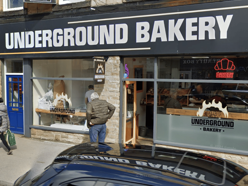 Known for their massive 1kg loaves. While their hub is in Otley, you’ll find their bread in high-end delis across Leeds city centre. 🍞 10-12 Boroughgate, Otley, LS21 3AL
