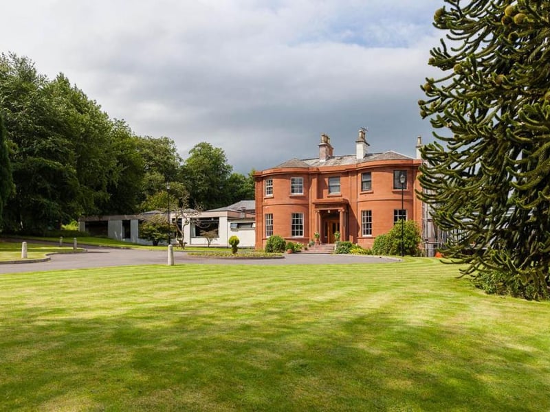 The Woodland House Hotel, just outside the market town of Dumfries, always provides a warm welcome to Carol's "beautiful boy". Housed in a grade B listed Georgian mansion, it's a secluded location with log fires in the dining room and bar - perfect for drying out damp dogs.