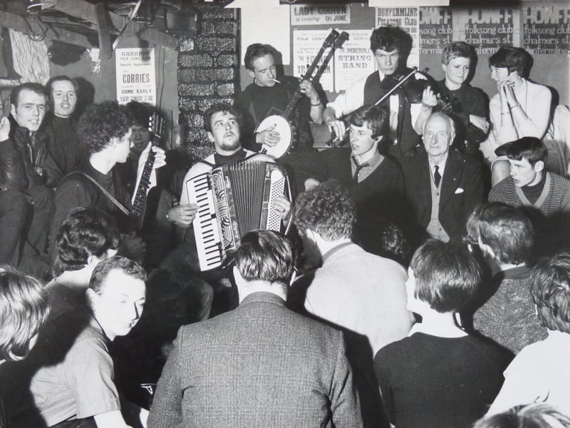 An evening at Dunfermline Folk Club in October 1970.