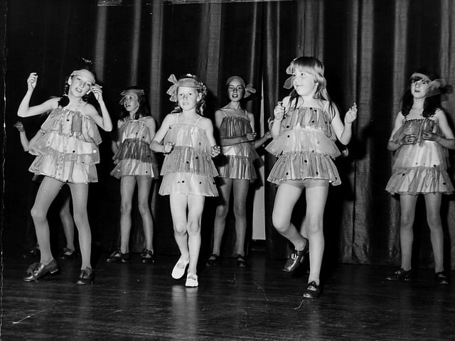 Pupils at the Stenhouse School of Dance, in Falkirk, in 1970.