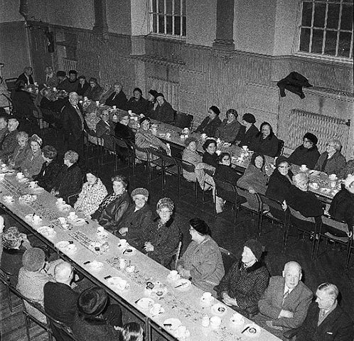 An OAPs' Christmas party at the Victoria Halls, Selkirk, in
1970.