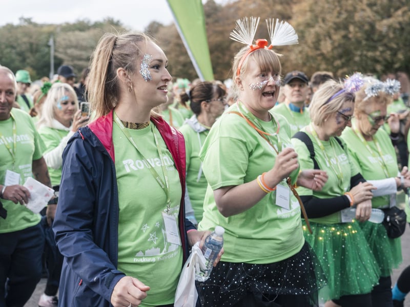 Warm up at Rowans' Shining Stars Walk. Photos by Matthew PJ Clark