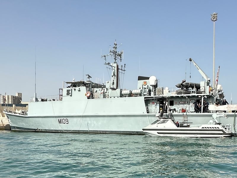 Sandown-class minehunters have a displacement of 600 tonnes. Most are out of active Royal Navy service, aside from HMS Bangor.
