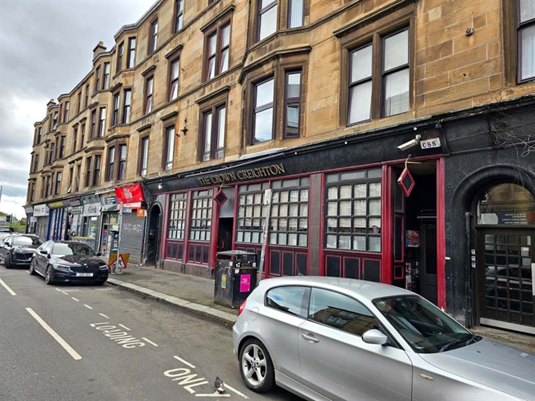 The Crown Creighton is one of Dennistoun's best known pubs with a boozer sitting on this site since the 1870s. 476-480 Duke St, Glasgow G31 1QF.
