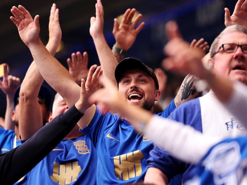 Average home attendance: 27,430.