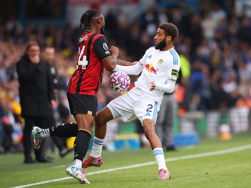 8 - His runs from deep were dangerous, his desire to win was shown with that brilliant header at the touchline to keep play alive. Bothered Bournemouth all afternoon.