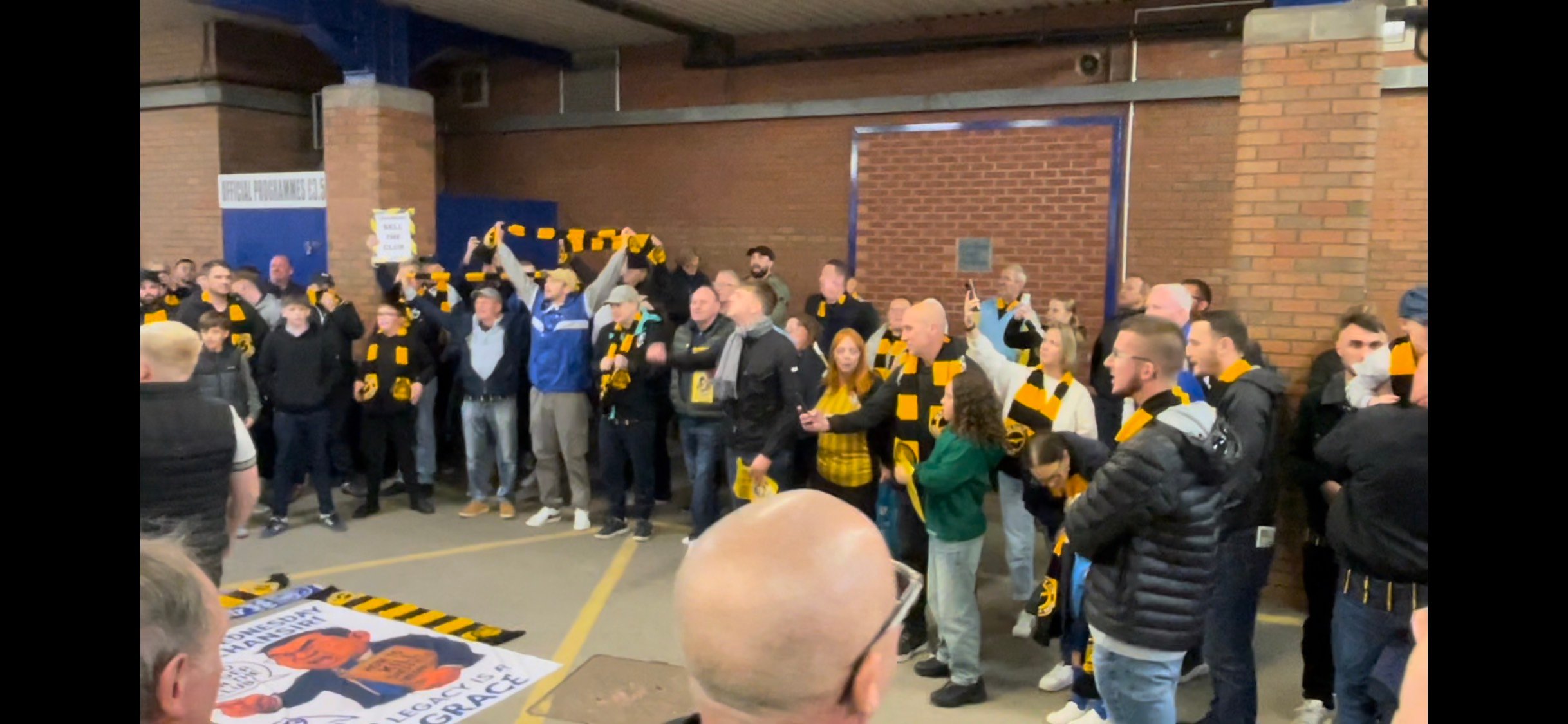 Swfc Protesting Watch Sheffield Wednesday fans gather to continue protest against ...
