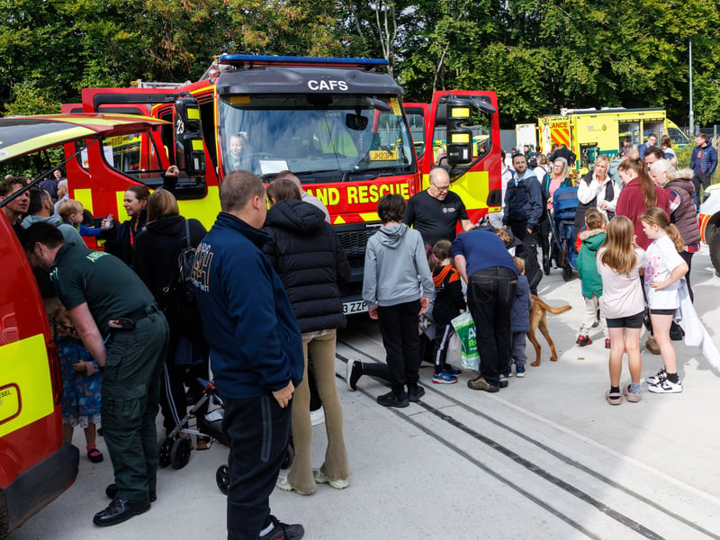 Many people has attended to see Cosham fire station Picture:Marcin Jedrysiak