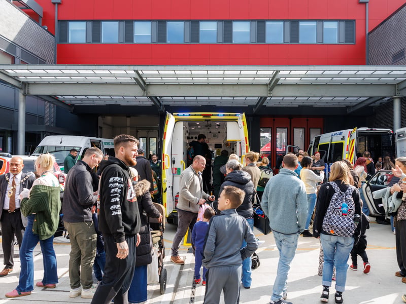 Many people has attended to see Cosham fire station Picture:Marcin Jedrysiak