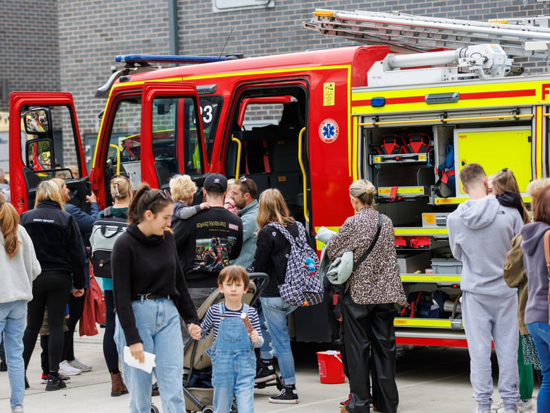 Pictured: Many people has attended to see Cosham fire station Picture:Marcin Jedrysiak