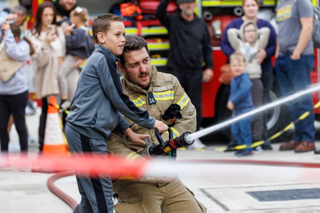 Finley tried his hand at putting out a fire todayPicture:Marcin Jedrysiak