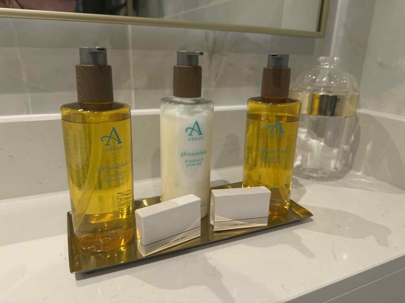 One of the things I liked most about the en-suite was the complimentary ARRAN Aromatics products.