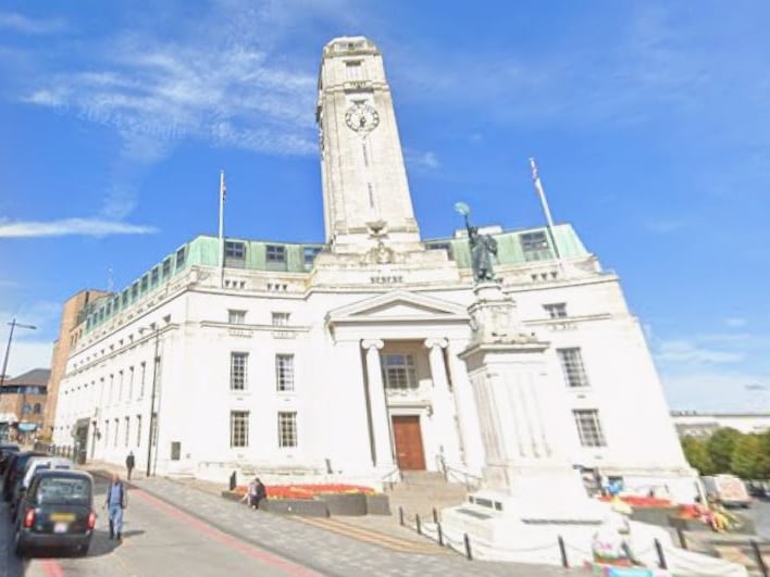 Luton is the 4th safest city or large town in the UK in which to live, according to the Good Growth for Cities guide. It was given a rating of +0.93, based on the level of violent crime, and weapons and drugs offences.