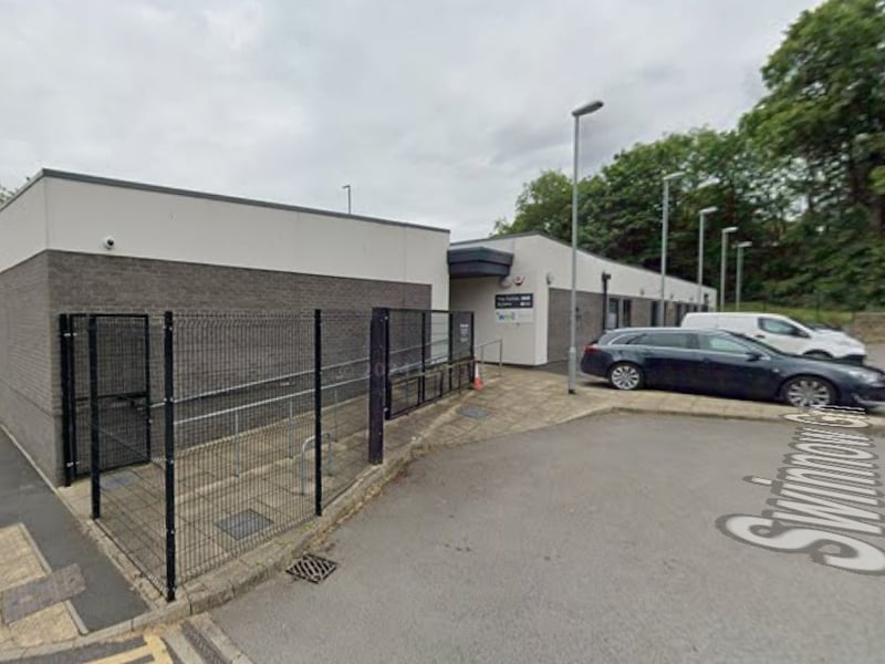 There were 561 survey forms sent out to patients at Dr S M Chen & Partners in Pudsey, and the response rate was 24%. 30% of patients said the reception team was 'not very helpful or not at all helpful.'