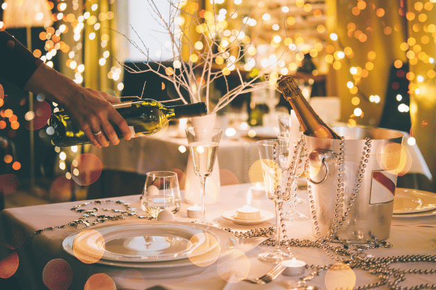 Celebrate the festive season in style at Ponti's Italian Kitchen with their Christmas Party Night. Enjoy a delicious three-course dinner, followed by a night of dancing and music. It's the perfect way to get together with friends and colleagues. 📍 Ponti's Italian Kitchen, 16 Harry Brearley House, 6 Fox Valley Way, Sheffield, S36 2AE