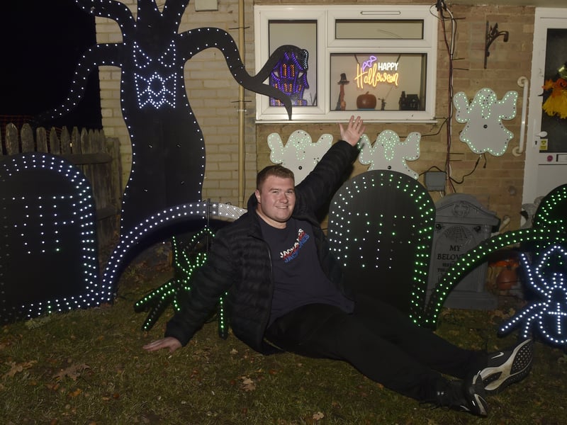 After battling his own mental health Liam McErlean (24) from Ireland Way in Waterlooville, has created a light show for Halloween whilst raising money for Men's Minds Matter charity. 



Picture: Sarah Standing (061025-970)