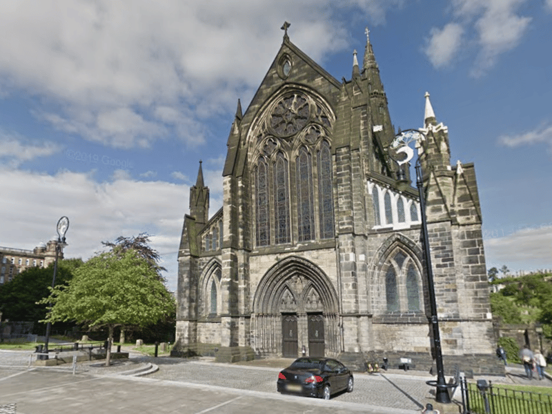The crypt of Glasgow Cathedral doubled as L’Hopital Des Anges in Paris where Claire volunteered to work. It is one of the few Scottish medieval churches to have survived the Reformation unscathed. There were 219,947 visitors in 2014 and 359,653 visitors in 2024.