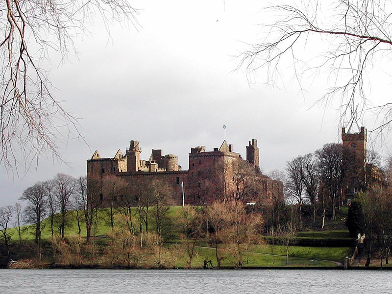 The entrance and corridors of Linlithgow Palace were used as Wentworth Prison where Jamie was imprisoned. Once a favoured royal residence of the Stewart kings and queens, it was the birthplace of Mary Queen of Scots. There were 63,274 visitors in 2014 and 84,549 visitors in 2024.