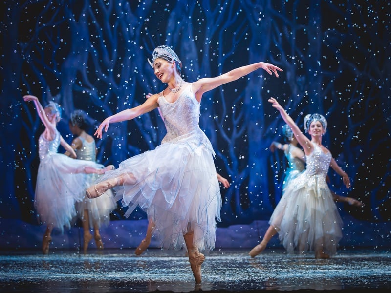 Experience the ultimate festive tradition as Northern Ballet brings this magical tale to life with stunning costumes and a live orchestra. Join Clara on her journey through a winter wonderland as she encounters the Sugar Plum Fairy and the notorious Mouse King. 📍 Leeds Grand Theatre, 46 New Briggate, LS1 6NU