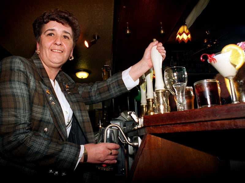 Barmaid Jackie Mudd at The Middleton Arms in February 1997 who could remember some 1,500 drinks requested by customers.