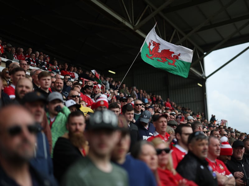 Percentage of stadium filled: 99%.