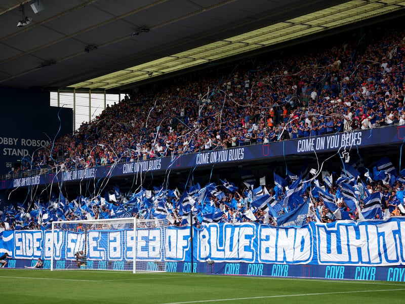 Percentage of stadium filled: 96%.
