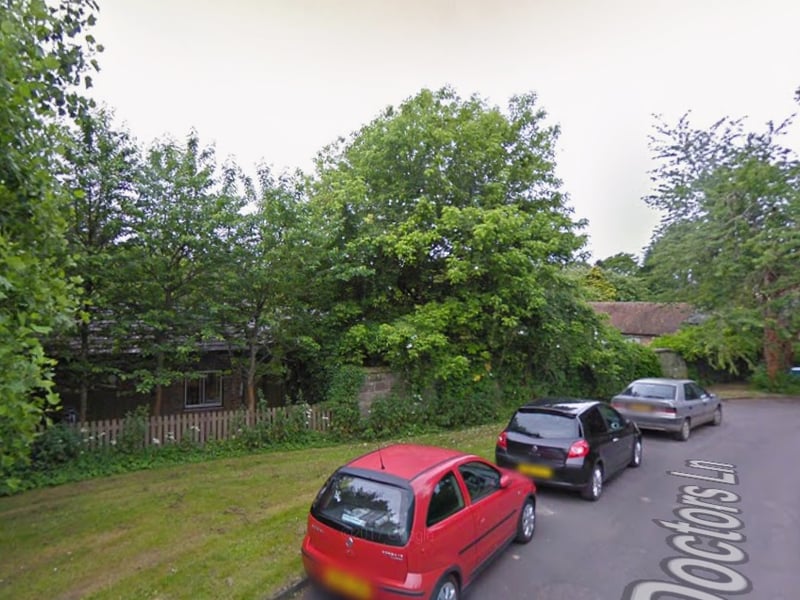 There were 272 survey forms sent out to patients at West Meon Surgery in West Meon, Petersfield, and the response rate was 44%. 71% of patients said the reception team was ‘very helpful’, while 20% said they found the team ‘fairly helpful’. 