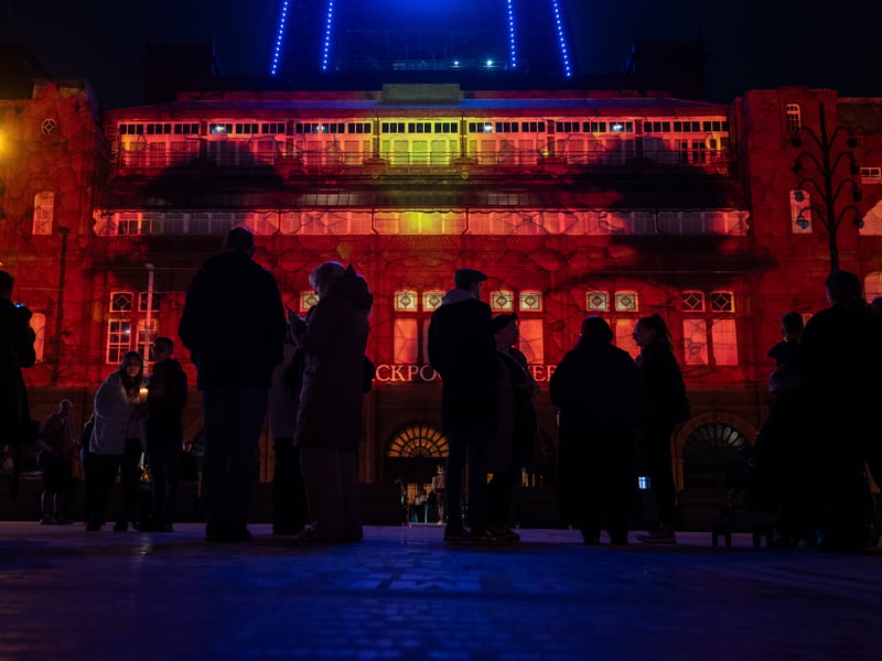 With an extraordinary collection of national and international light installations, and the debut of over 12 brand new artworks, this year’s event promises to be the most visually stunning Lightpool Festival yet!