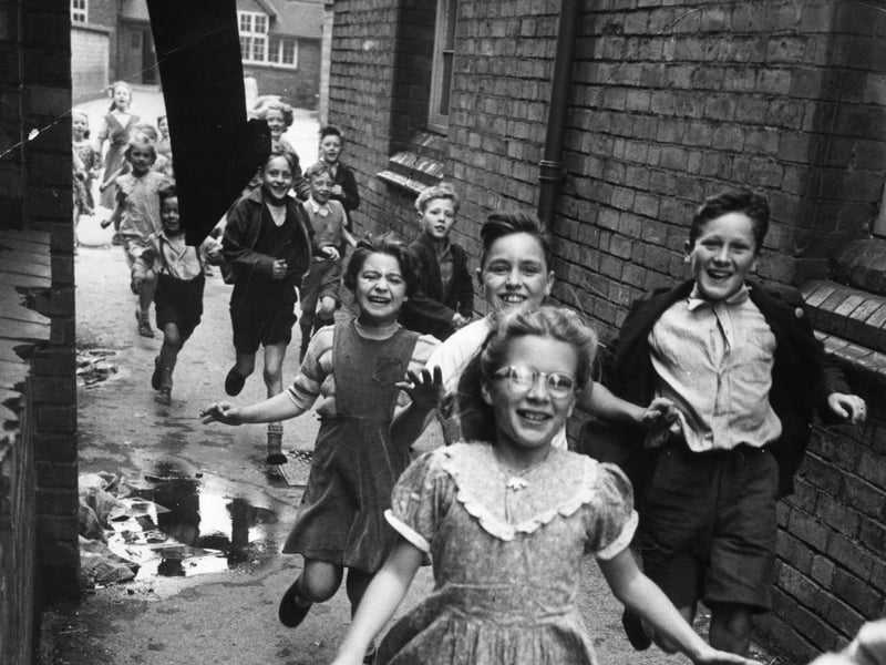Youngsters playing on the streets of Birmingham in 1953